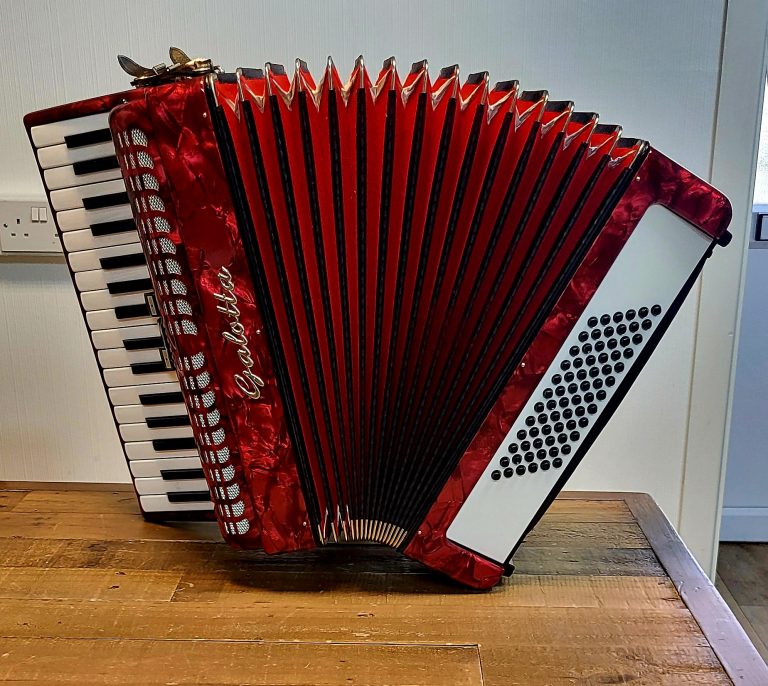 Galotta 72 Accordion